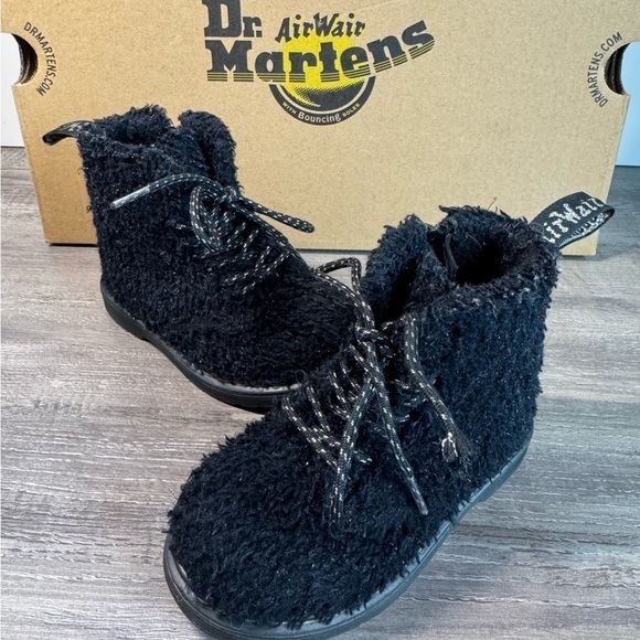 Dr. Martens Other - Dr. Martens Junior 1460 Pascal Tinsel Black Textured Boots toddler 7 ADORABLE